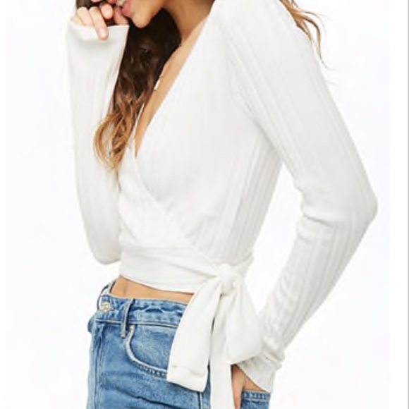 Forever 21 Sweaters - White crop top sweater